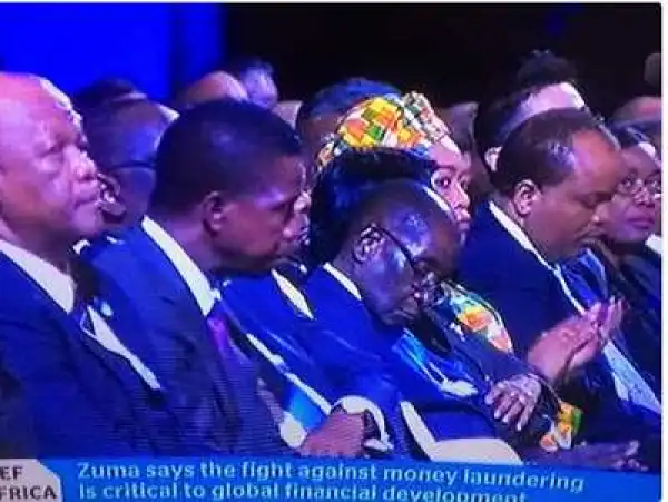 Viral Photo: SMH* President Mugabe Caught Dozing Off At World Conference In Durban… What Came Over Mr. President? LMAO
